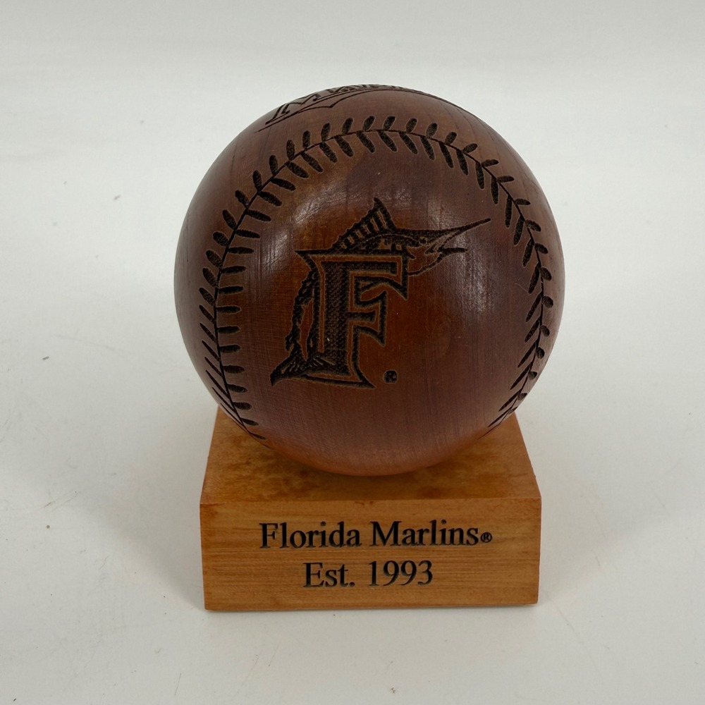 GridWorks Florida Marlins Wooden Baseball 2001 Edition MLB Engraved with Base
